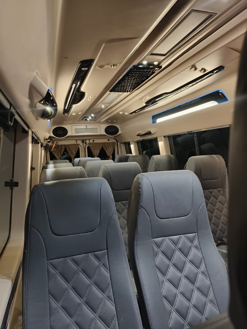 17 Seater Tempo Traveller rental in Indore — photo 7